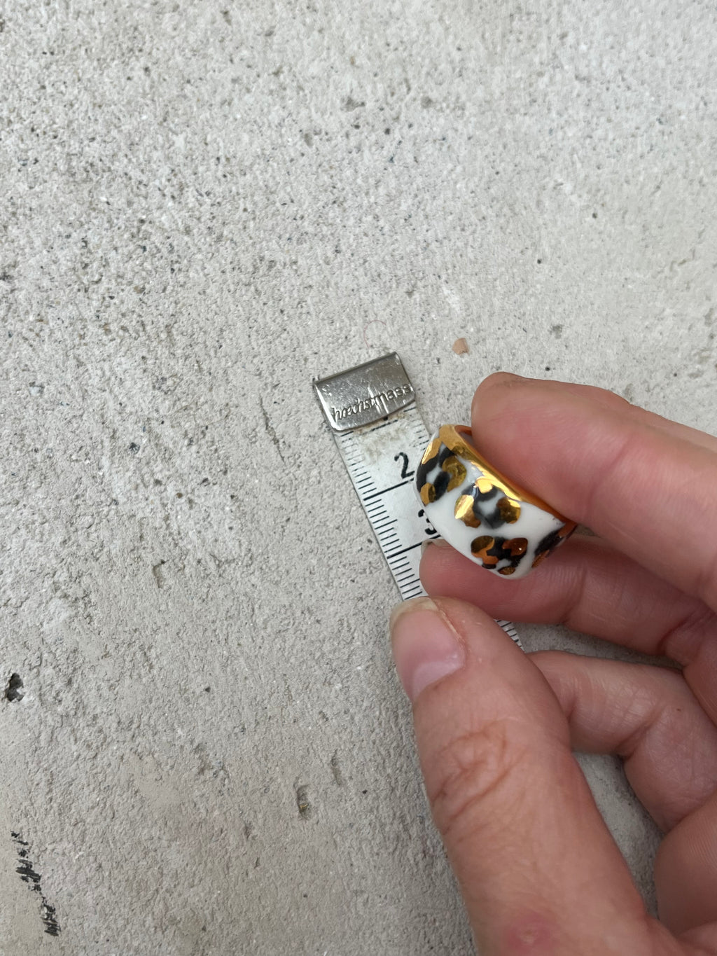 bague en porcelaine fait main à motif léopard taille 46 FR