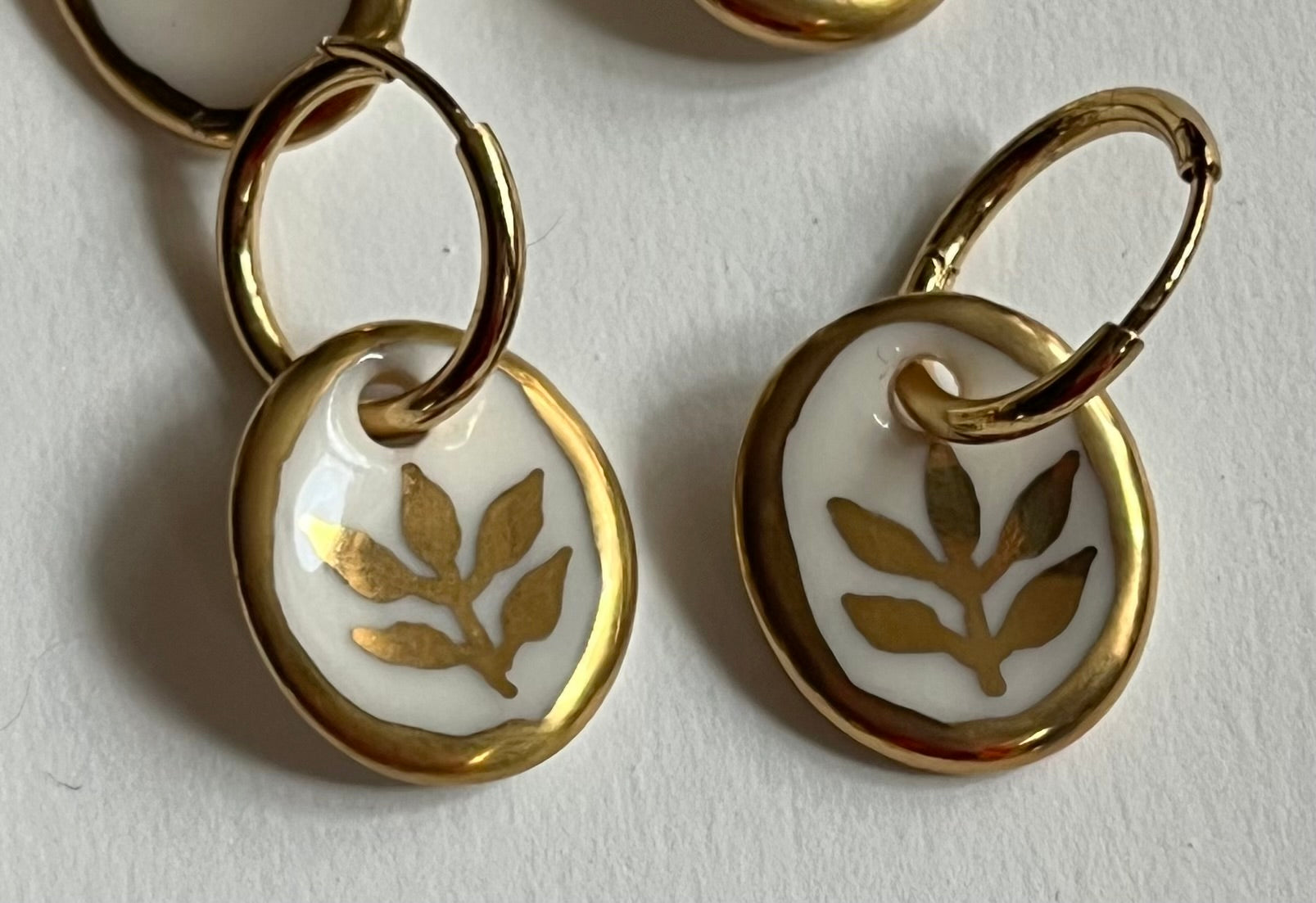 Boucles d’oreilles en porcelaine 