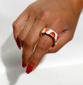 bandeau large en porcelaine blanche taille 62 Fr, à motif triangles rouge corail entouré d'or et peint à la main 