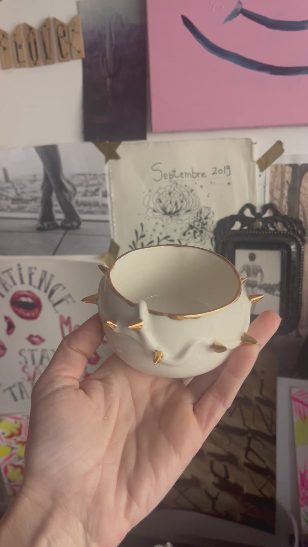 Tasse epine en porcelaine et or cœur 
