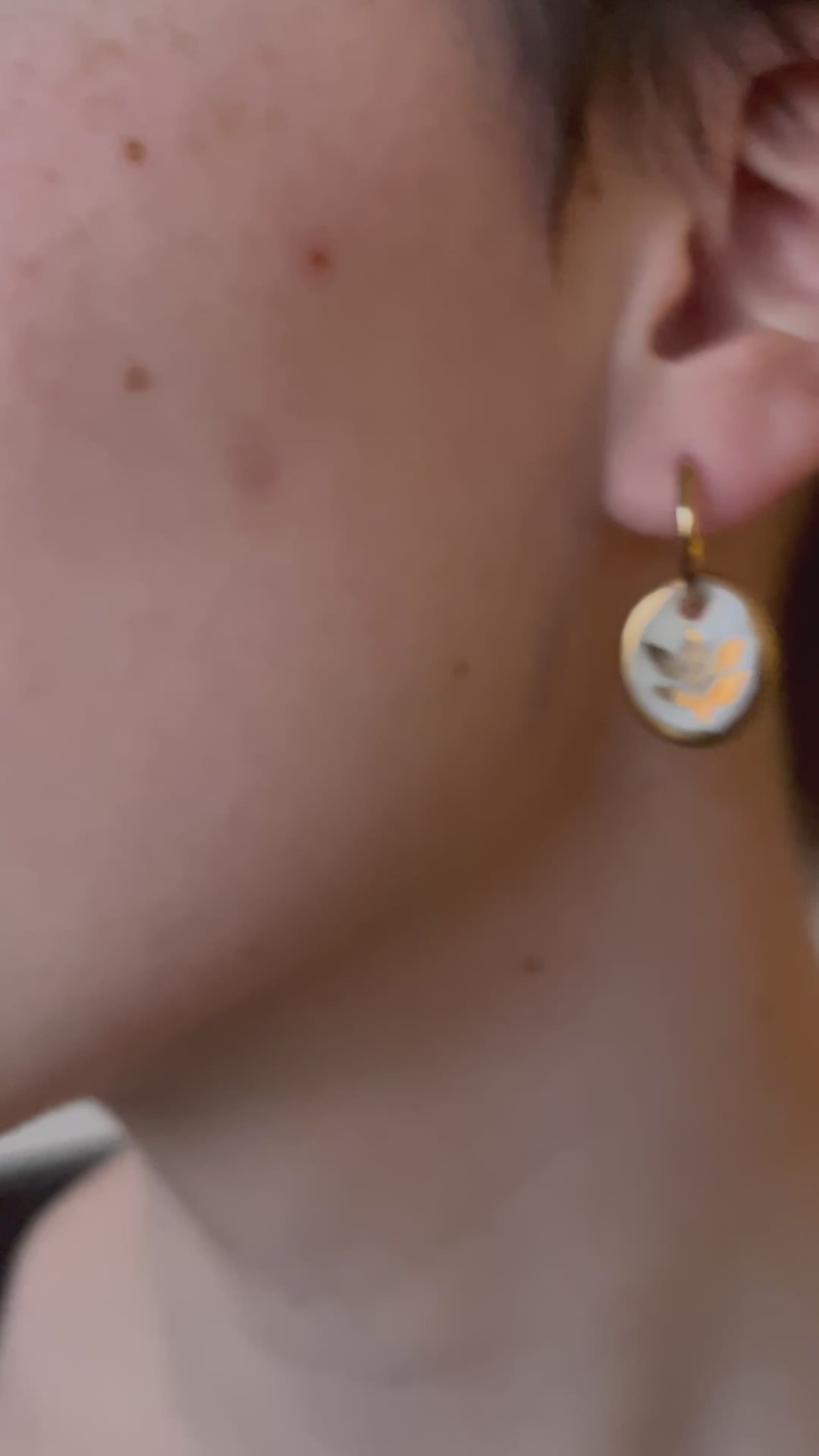 Boucles florales porcelaine