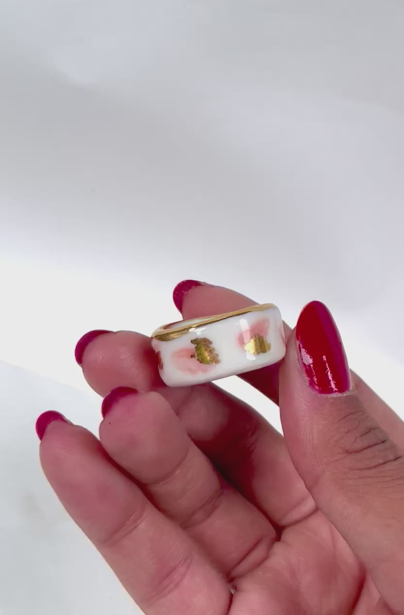 Bague en porcelaine blanche éclats dorés et rose taille 54 FR